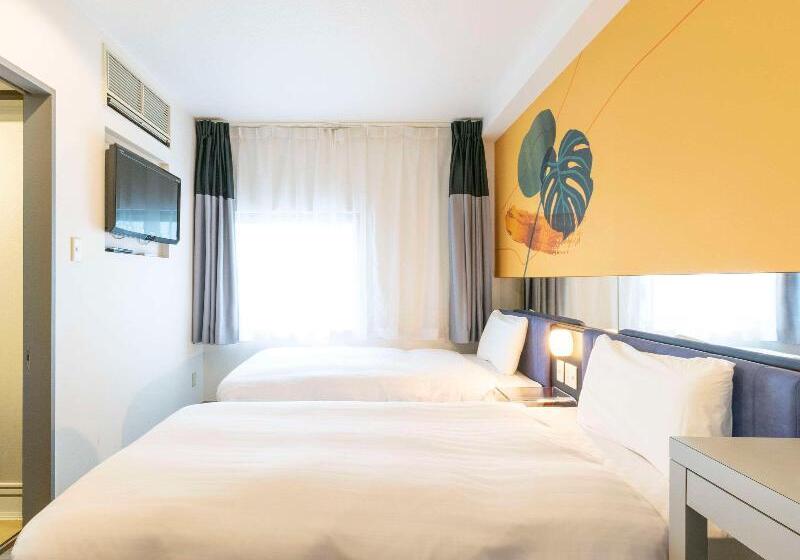 Номер Стандарт, Comfort Inn Naha Tomari Port