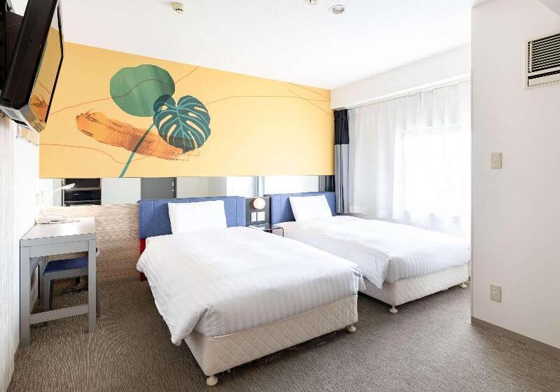 Номер Стандарт, Comfort Inn Naha Tomari Port