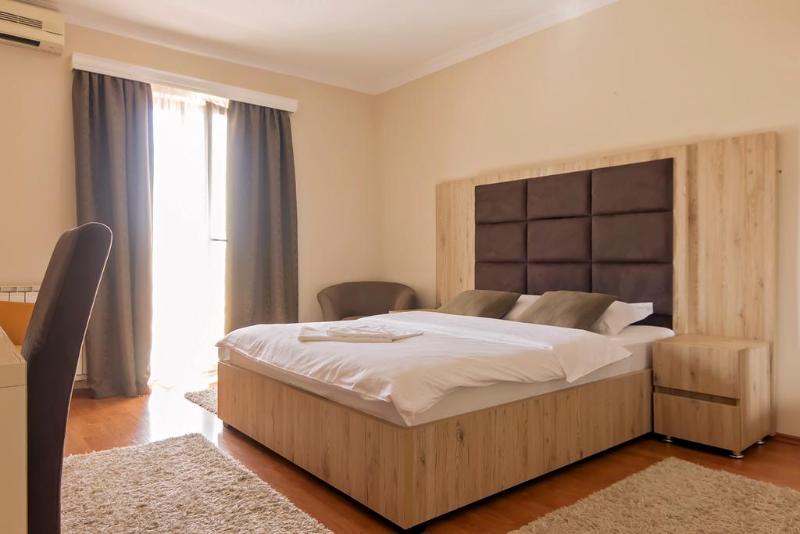 اتاق استاندارد, Holiday