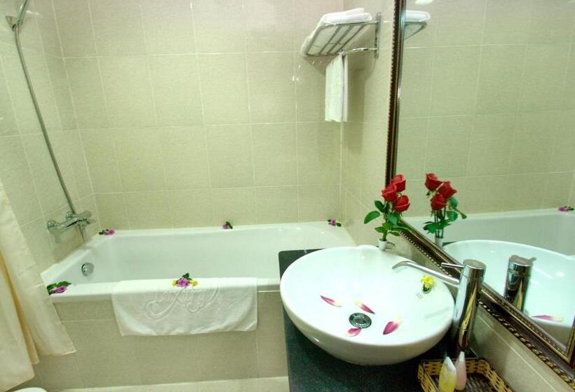 اتاق لوکس, Luxury Nha Trang