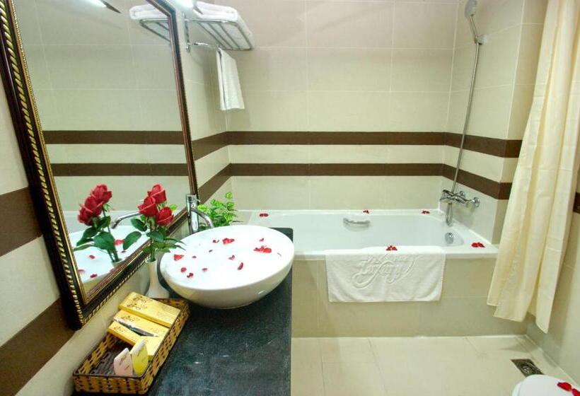 اتاق لوکس, Luxury Nha Trang