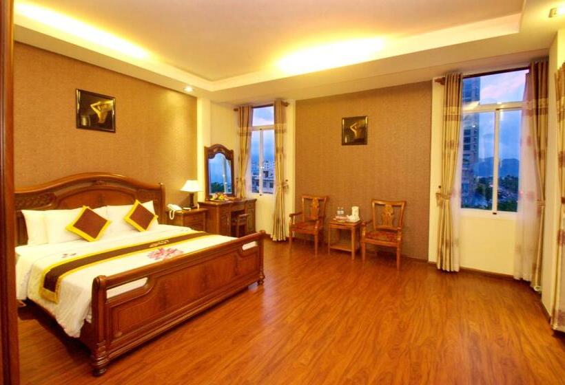 سوییت لوکس, Luxury Nha Trang