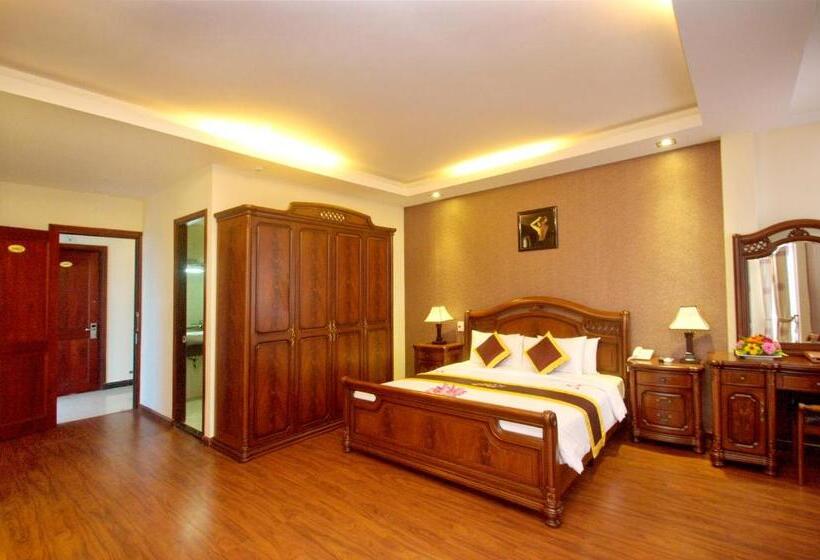 سوییت لوکس, Luxury Nha Trang