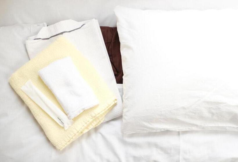 غرفة قياسية ثلاثية حمام مشترك, Mikado