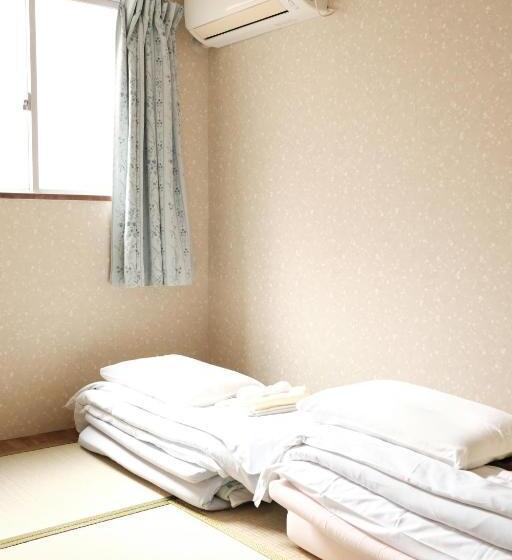 غرفة قياسية ثلاثية حمام مشترك, Mikado