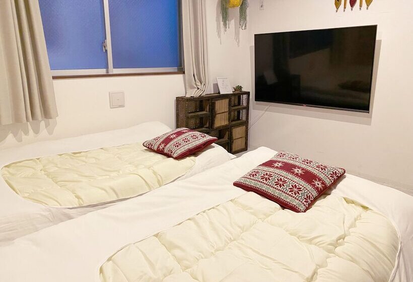 חדר סופריור, Mikado