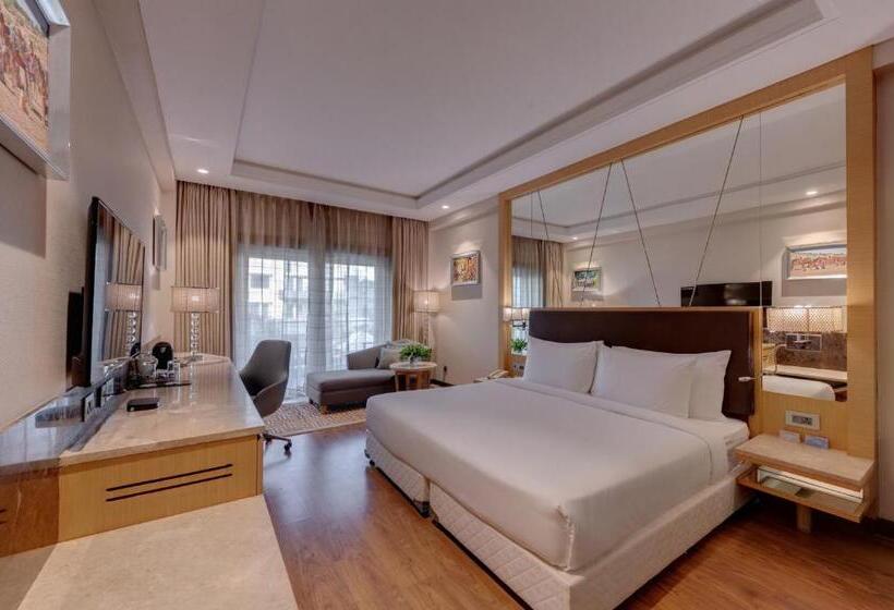 חדר אקזקיוטיב, Radisson Hotel Kandla