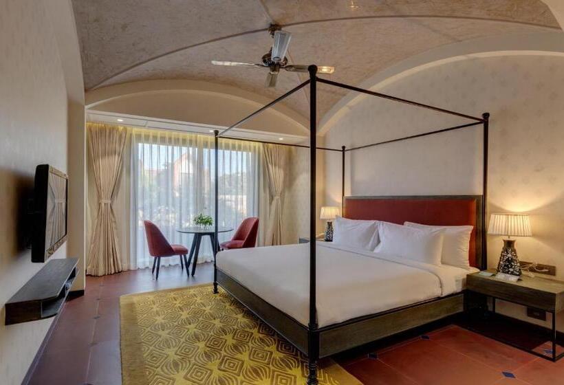 带花园和1个卧室的别墅, Radisson Hotel Kandla