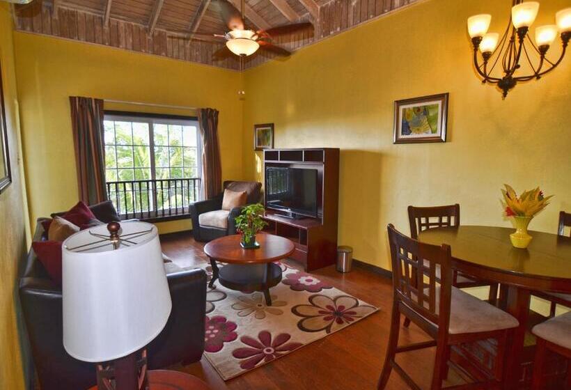 سوییت سوپریور, Tropical Lagoon Resort