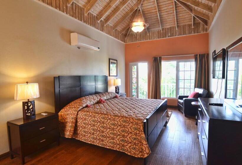 اتاق لوکس با بالکن, Tropical Lagoon Resort