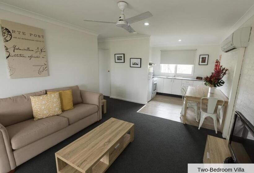 ویلای 2 خوابه, Pokolbin Village Estate