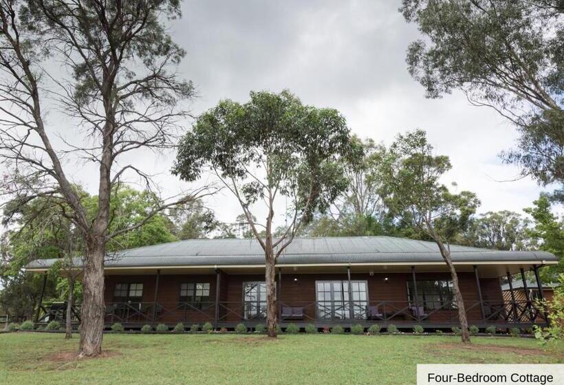 خانه 4 خوابه, Pokolbin Village Estate