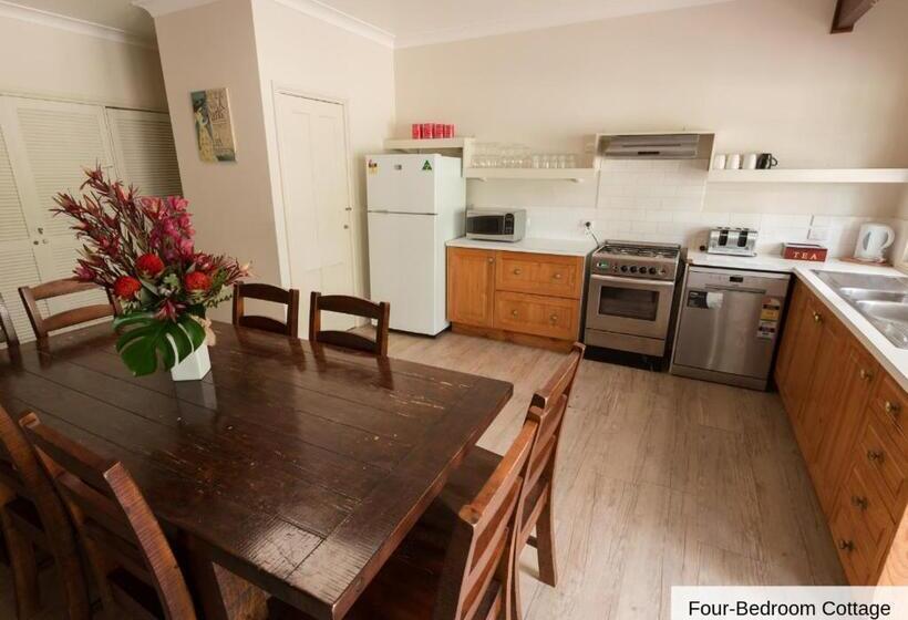 خانه 4 خوابه, Pokolbin Village Estate