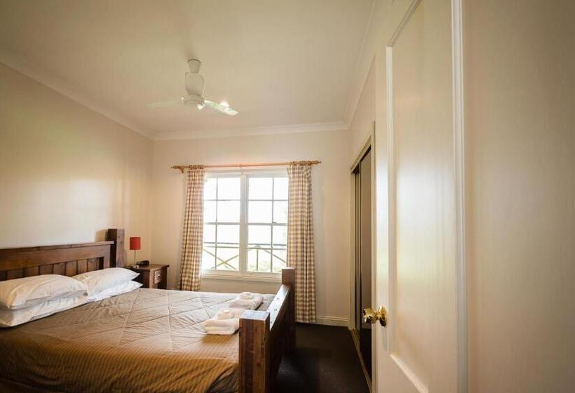 ویلای 3 خوابه, Pokolbin Village Estate