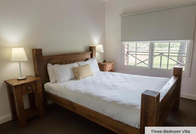 ویلای 3 خوابه, Pokolbin Village Estate