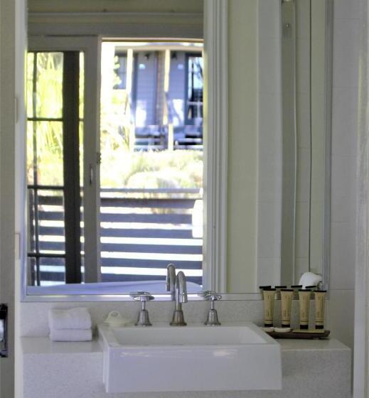 استودیوی استاندارد, Pokolbin Village Estate