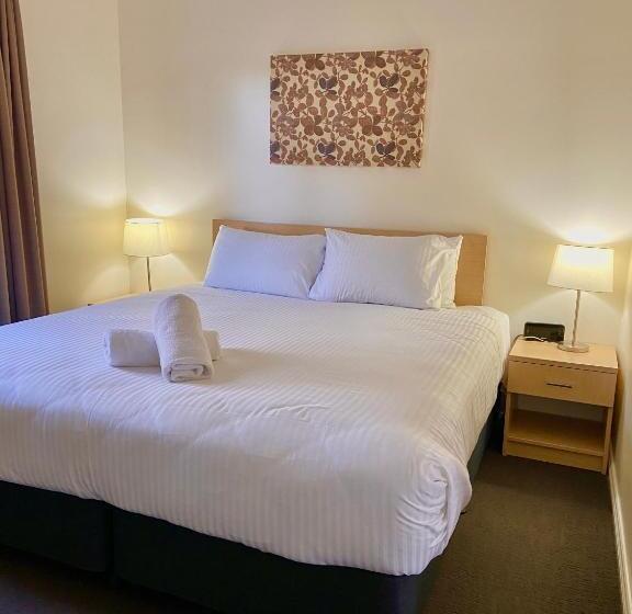 اتاق لوکس با تخت بزرگ, Pokolbin Village Estate