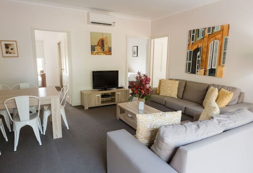 ویلای 3 خوابه, Pokolbin Village Estate