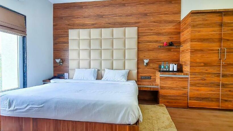 اتاق استاندارد, Royal Cliff Hotel & Resorts