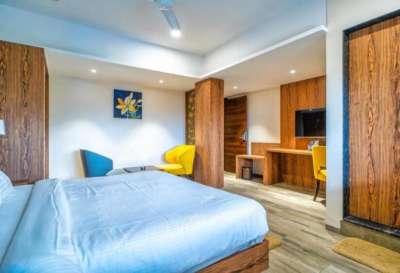 اتاق استاندارد با تخت بزرگ, Royal Cliff Hotel & Resorts