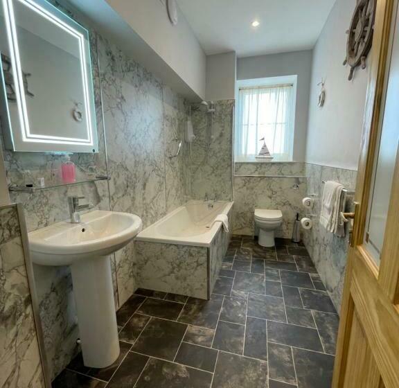 سوئیت با تخت بزرگ, Chandlers Bnb