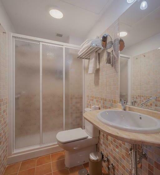 스탠다드 룸, Hostal El Griel No Disponemos De Recepción Física