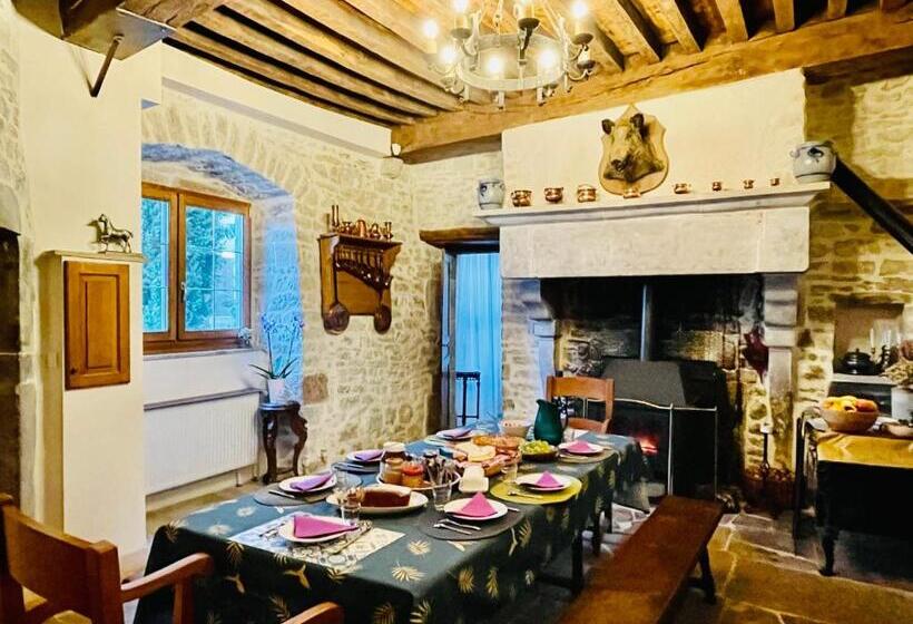 Трехместный Номер Классика, Manoir Saint Pierre