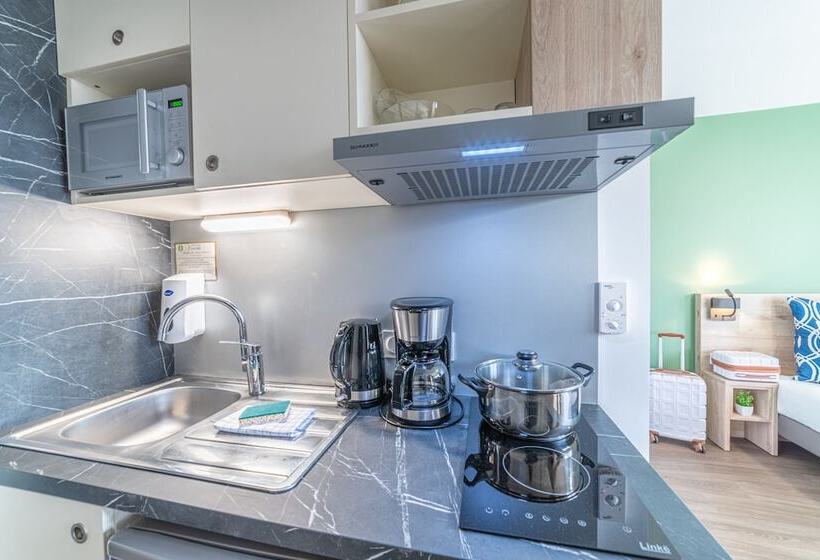 スタンダードスタジオ, Break & Home Clermont Ferrand Les Carmes Dechaux