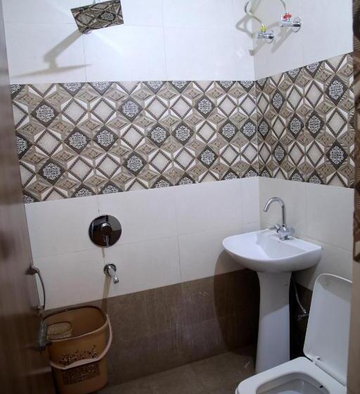 اتاق استاندارد, Oyo 86483 Galaxy Stays