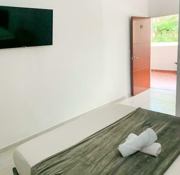 غرفة قياسية, Santorini