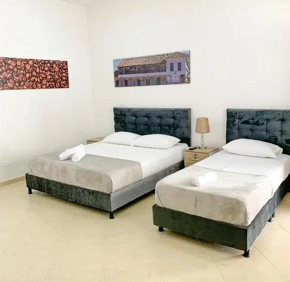 Comfort Kolmen Hengen Huone, Santorini