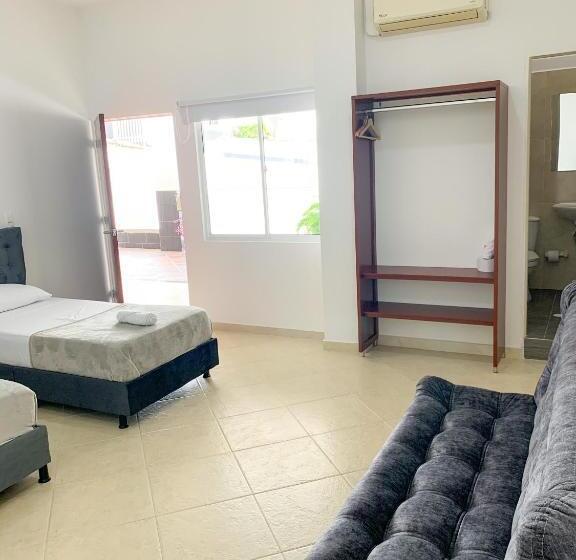 غرفة كومفورت ثلاثية, Santorini