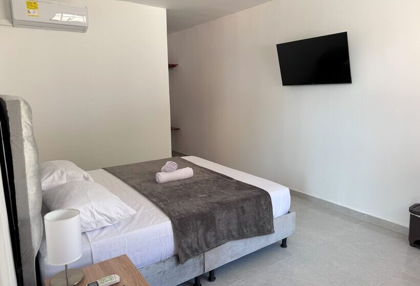 غرفة قياسية, Santorini