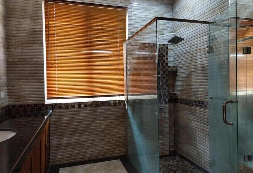 Люкс Повышенной Комфортности, Mumtaz Syariah Homestay