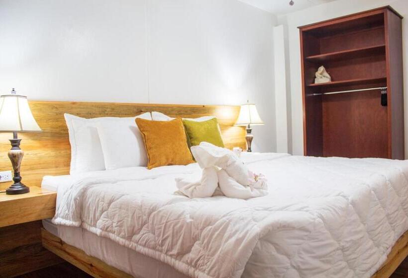 سوییت با چشمانداز باغ, And Dive Center Roatan Yacht Club