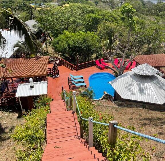 سوییت با چشمانداز باغ, And Dive Center Roatan Yacht Club