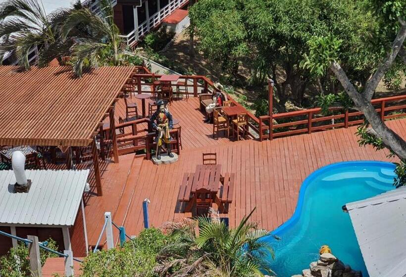 سوییت, And Dive Center Roatan Yacht Club