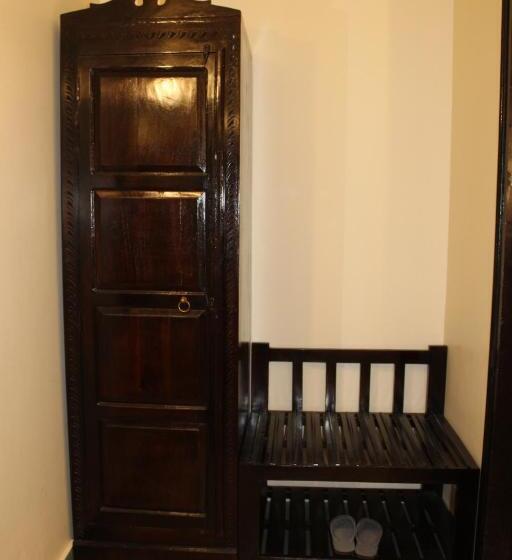 غرفة قياسية سرير كينج, The Grand Barso