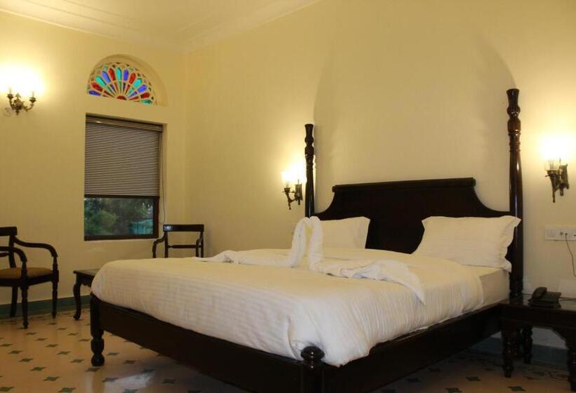 غرفة قياسية سرير كينج, The Grand Barso