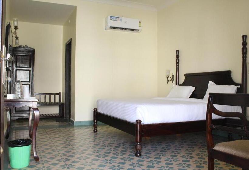 غرفة قياسية سرير كينج, The Grand Barso