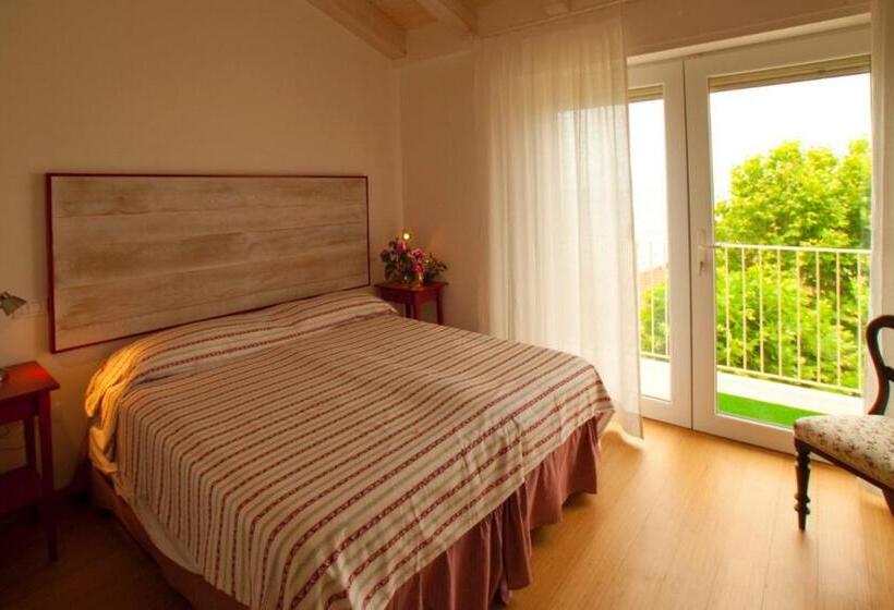 Номер Стандарт с Балконом, B&b Viale Italia 22