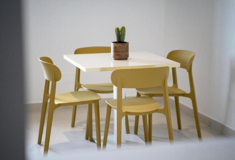 جناح مطلّ علي البحر, Kalibia Rooms And Suites