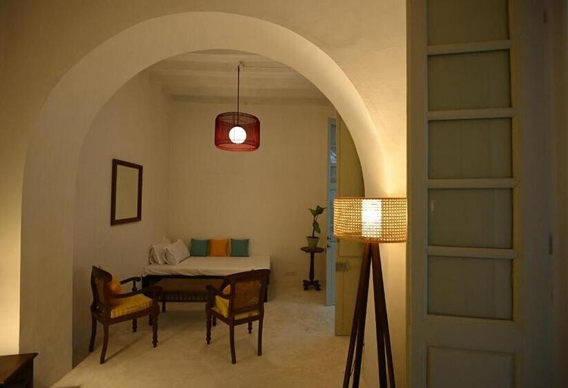 اتاق استاندارد با تخت بزرگ, La Cedille  French Heritage House