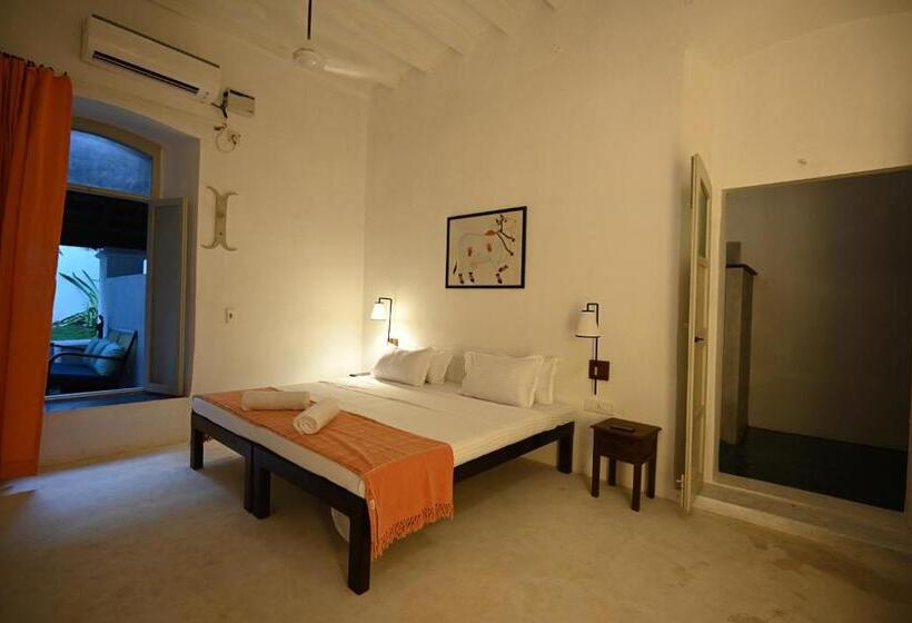 اتاق استاندارد با چشم‌انداز باغ, La Cedille  French Heritage House