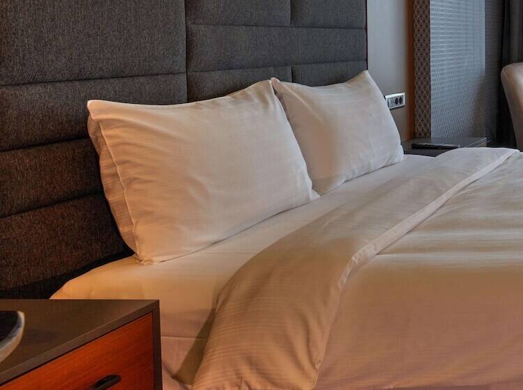 דירת חדר פרמיום, Nova Vista Deluxe & Suites A Member Of Radisson Individuals