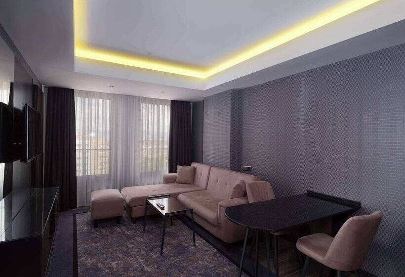 דירת חדר פרמיום, Nova Vista Deluxe & Suites A Member Of Radisson Individuals