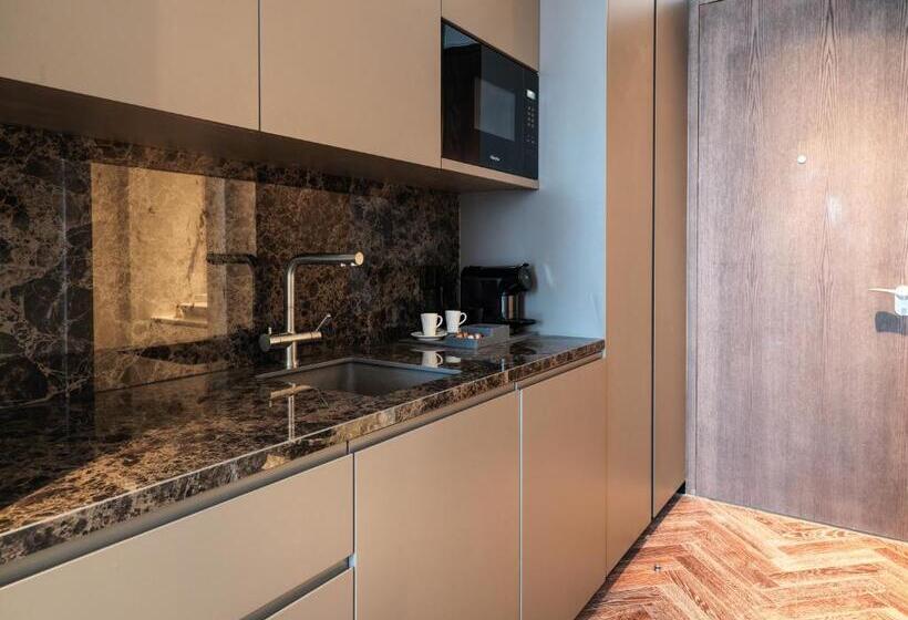 海の見えるスタンダードスタジオ, Limassol Del Mar