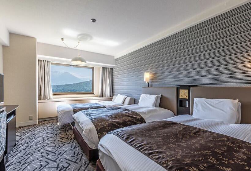 Номер Стандарт Трехместный, Apa Hotel & Resort Joetsu Myoko