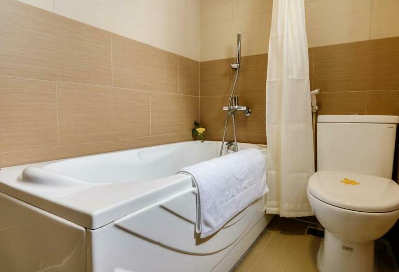 اتاق لوکس, Baly Hotel And Spa