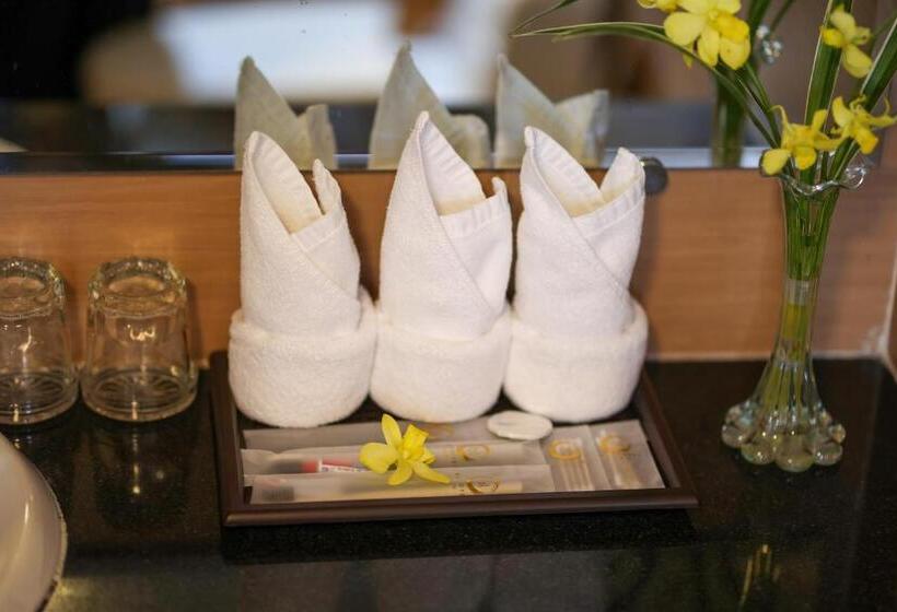 سوییت, Baly Hotel And Spa